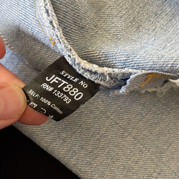 Pol distressed embroidery Jean vest - Picture 10 of 10